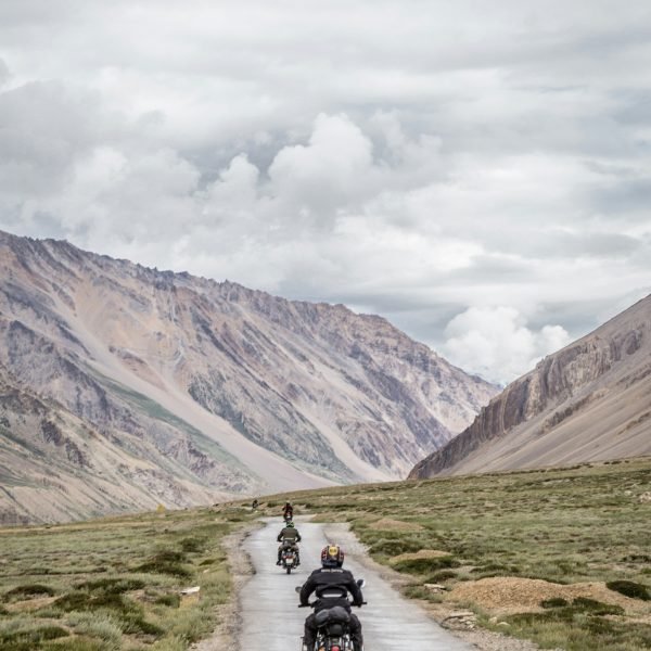 royal-enfield-SlF40JIv82s-unsplash